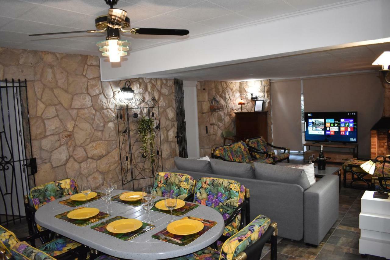 Villa Garden Тарагона Екстериор снимка